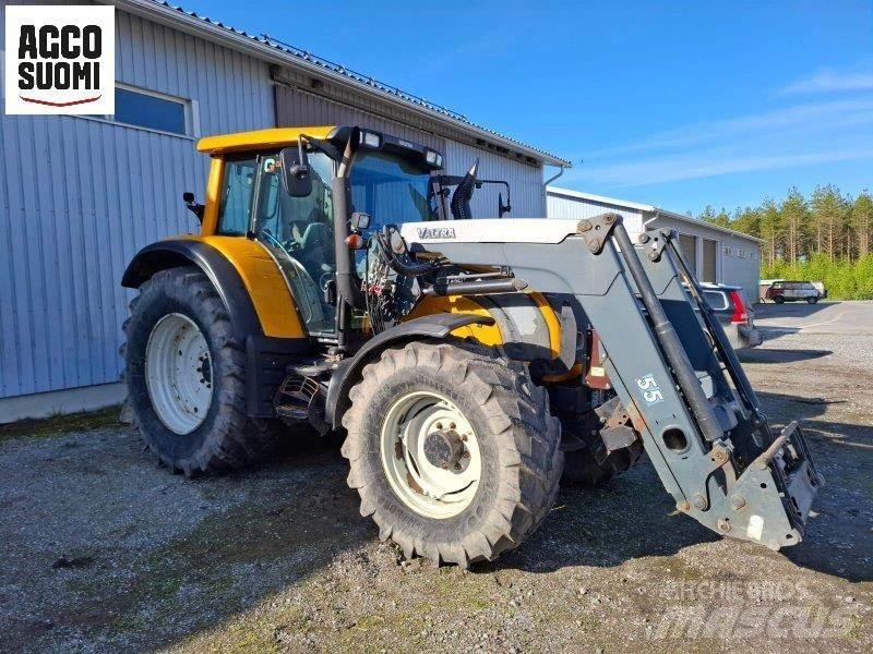 Valtra N122D Traktoren