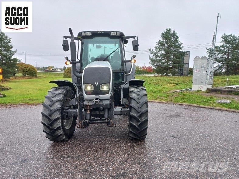 Valtra N141 A Traktoren