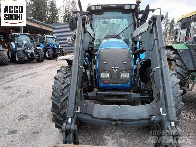 Valtra N142 D +EK Traktoren