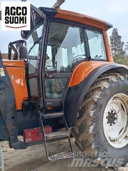 Valtra T130 CH Traktoren