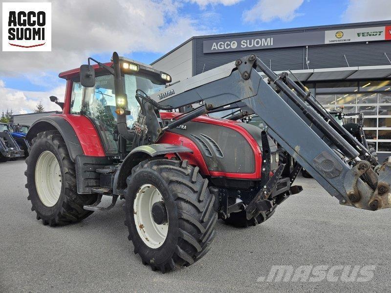 Valtra T162 DIRECT Traktoren