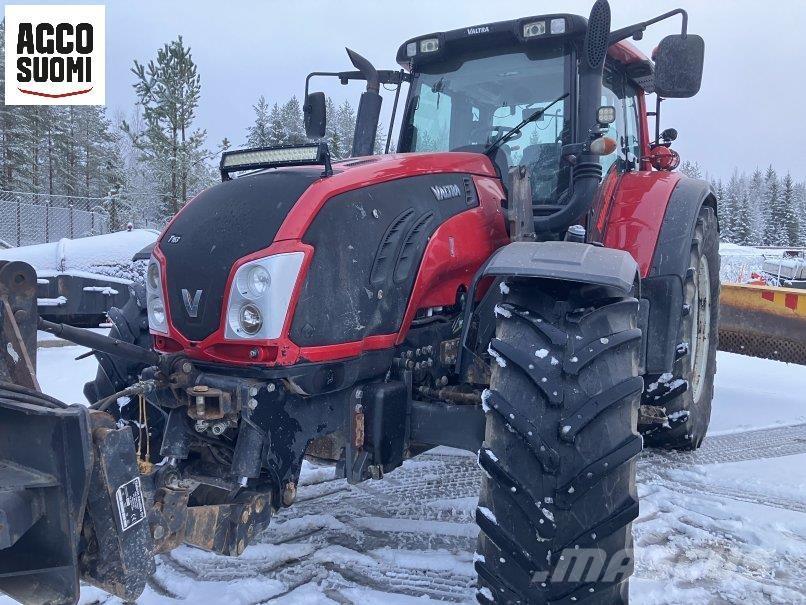 Valtra T163 VERSU Traktoren
