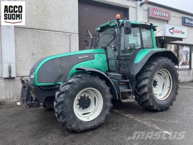 Valtra T170 HITECH Traktoren