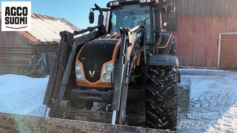 Valtra T173 H Traktoren