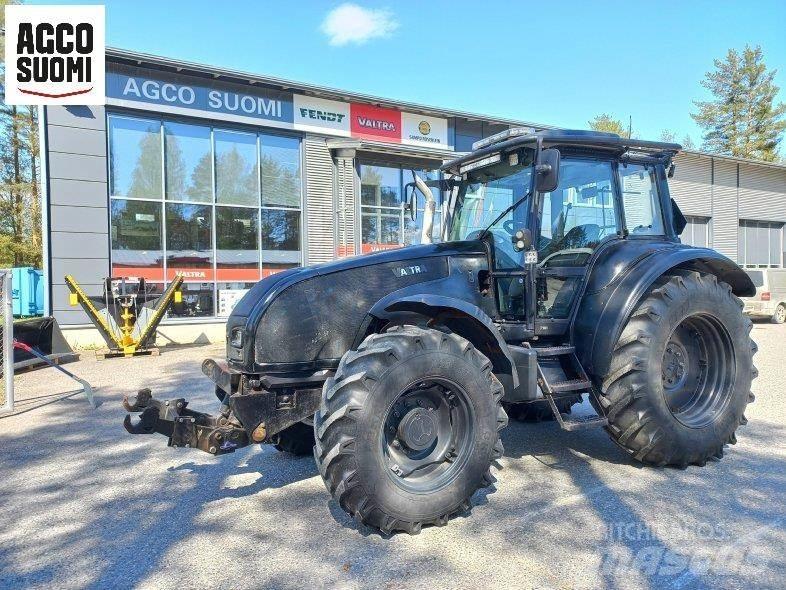 Valtra T190 Traktoren