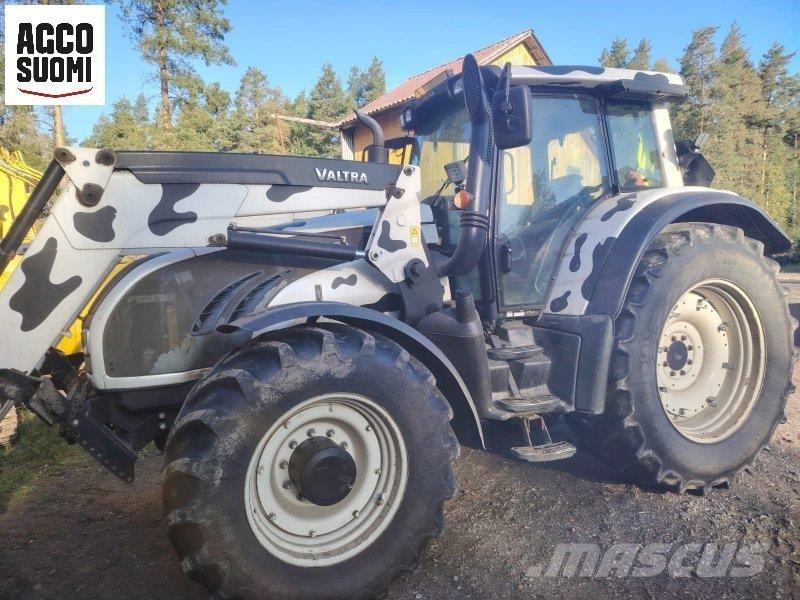 Valtra T202D Traktoren