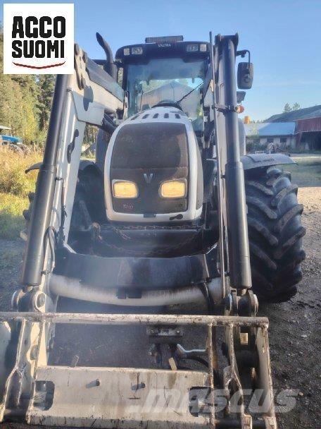 Valtra T202D Traktoren