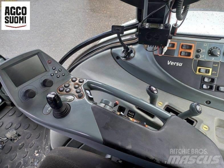 Valtra T213 VERSU Traktoren