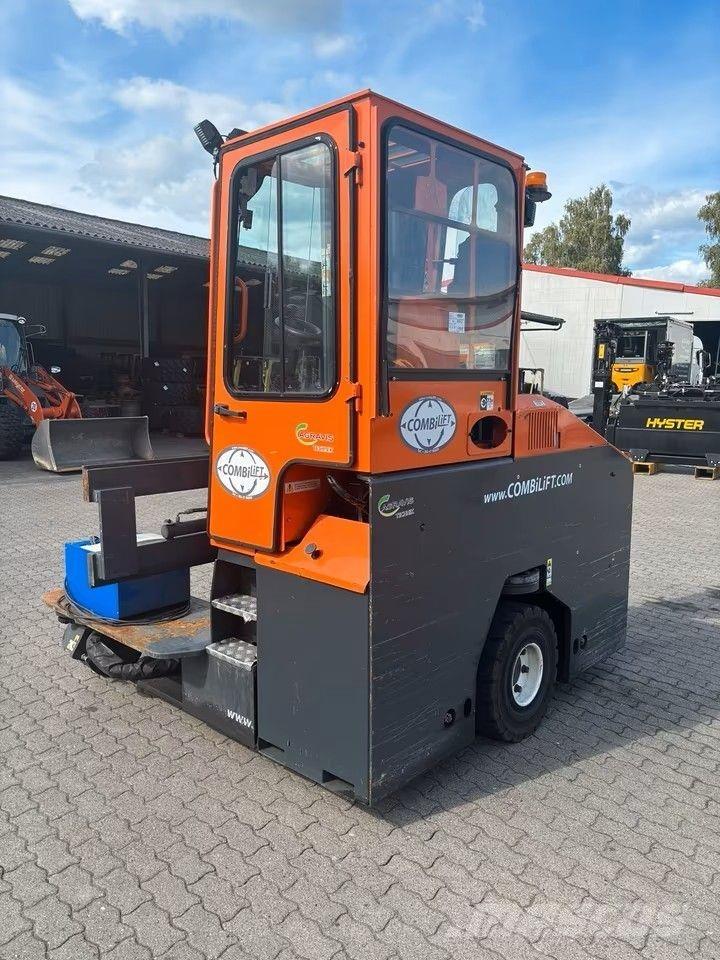 Combilift C4000 E Seitenstapler