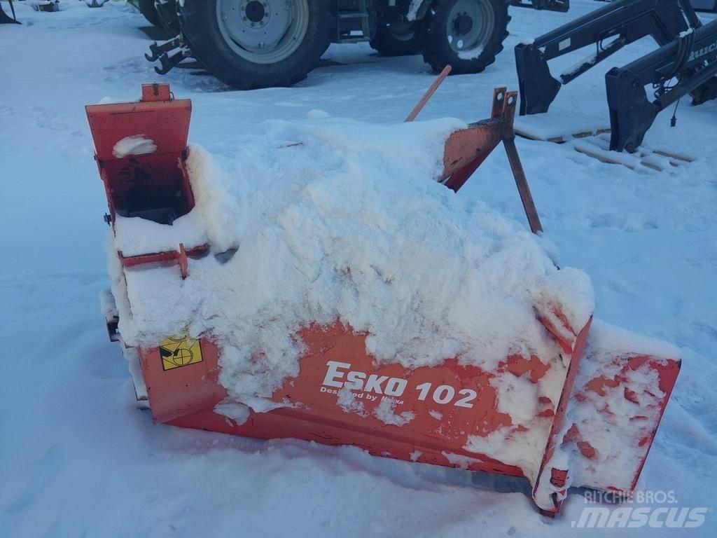 Esko 102 Schneefräse