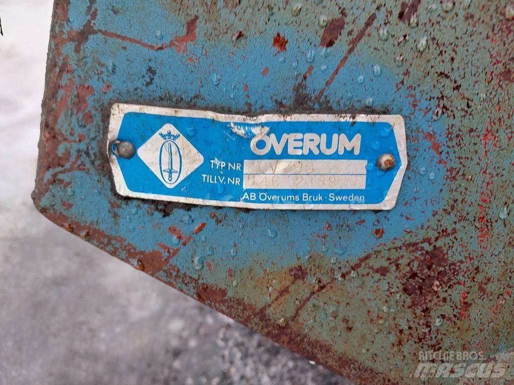 Överum 3 Wendepflüge