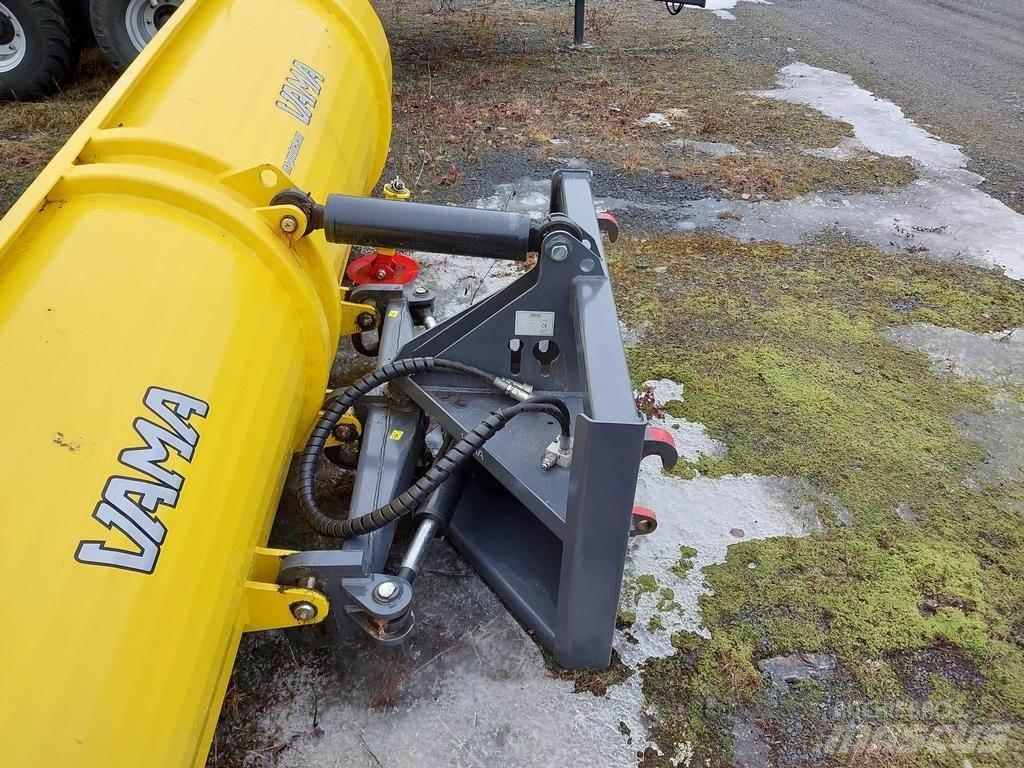 Vama 3200 Schneeschilde und -pflüge