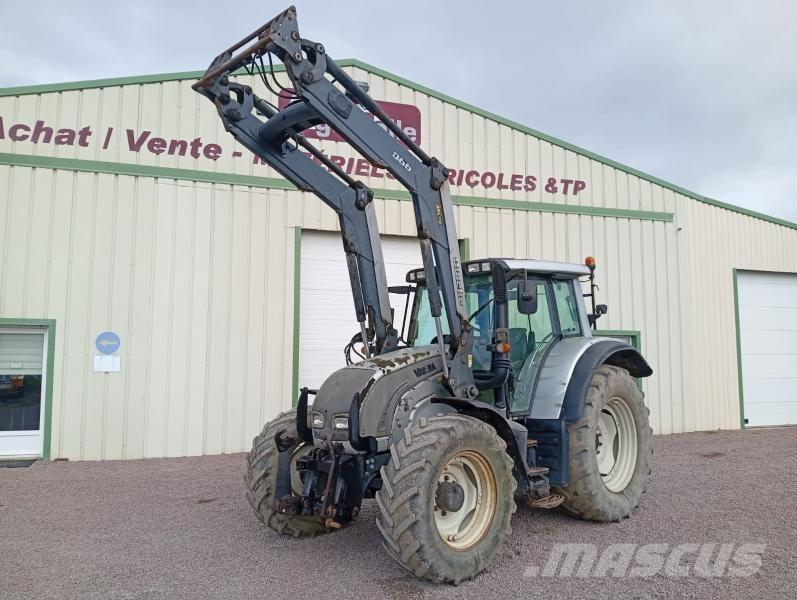 Valtra N122 Traktoren