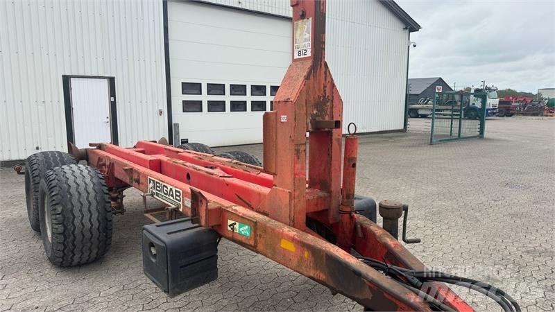 Bigab VV 8-12 Anhänger mit Hakenlift