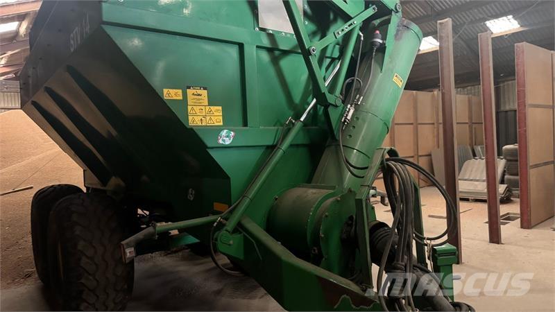 RKM STV 14 Futtermischwagen