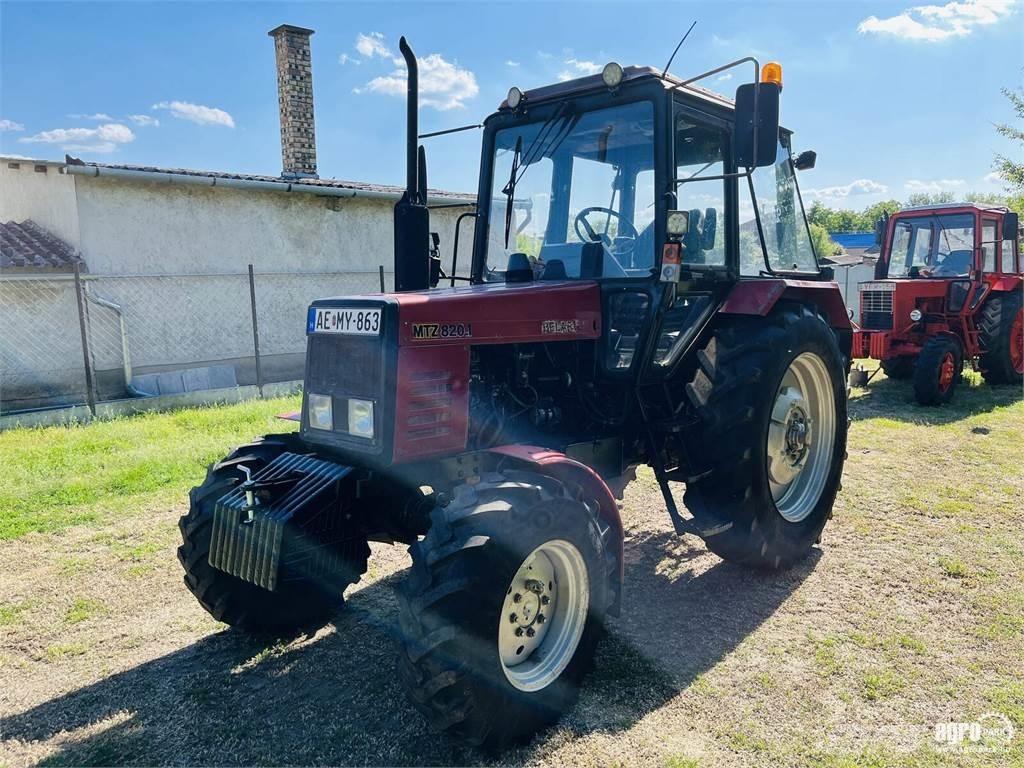 MTZ 820.1 Traktoren