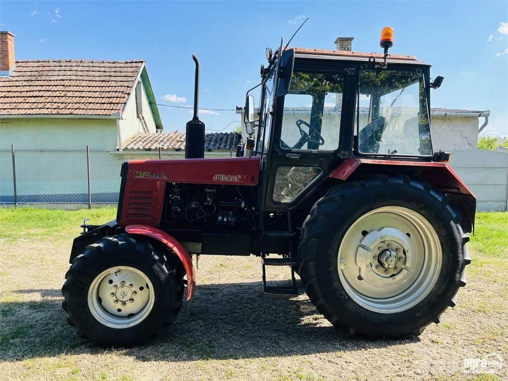 MTZ 820.1 Traktoren