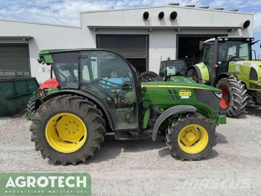 John Deere 5090GL Traktoren