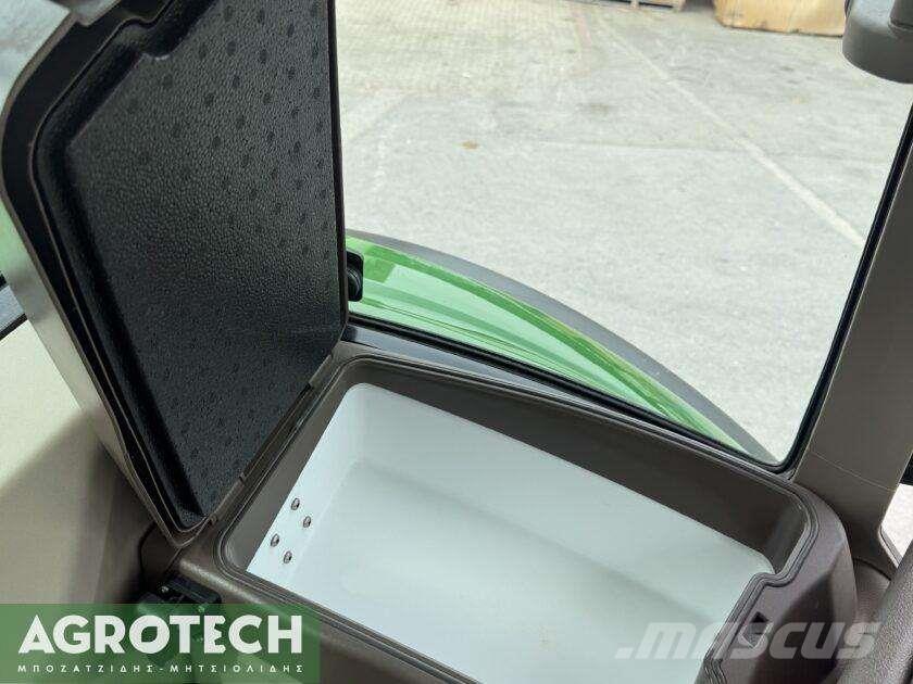 John Deere 6120M Traktoren