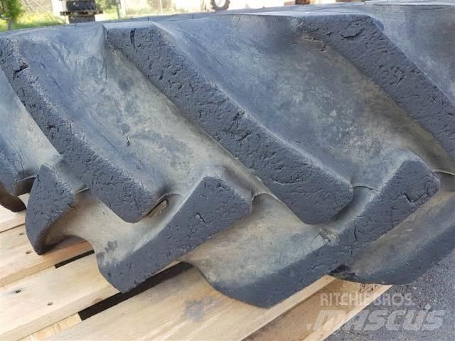  24 15.5/80R24 Reifen