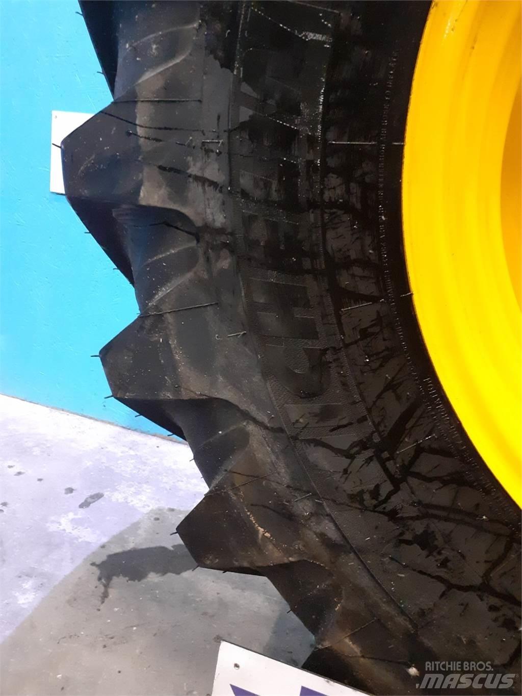  28 440/80R28 Reifen