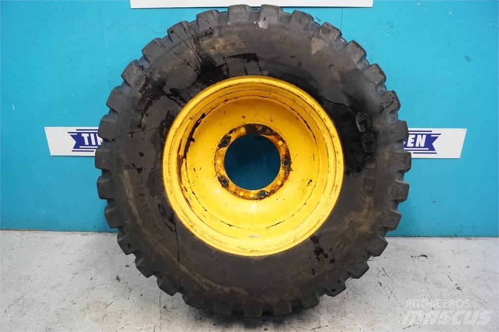  28 440/80R28 Reifen