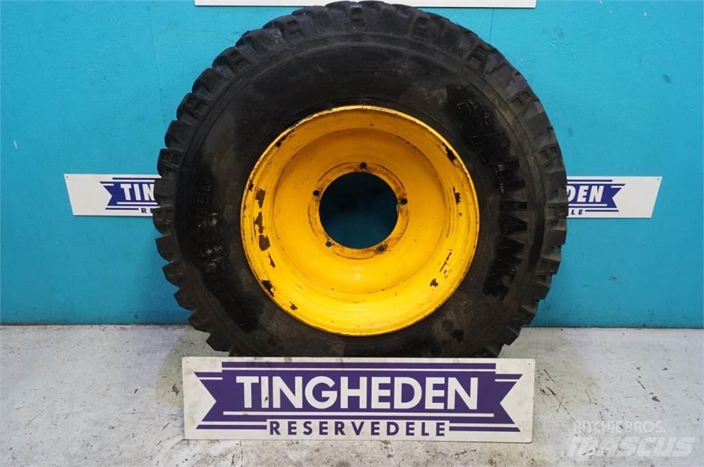  28 440/80R28 Reifen