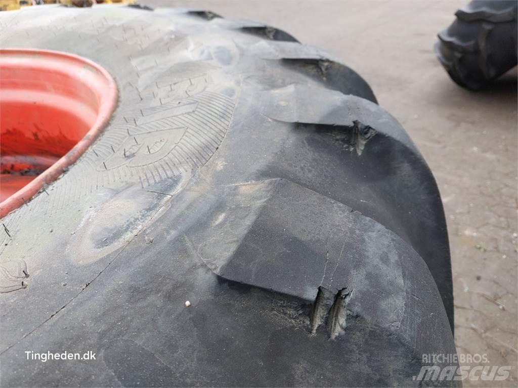  32 1050/50 R32 Reifen