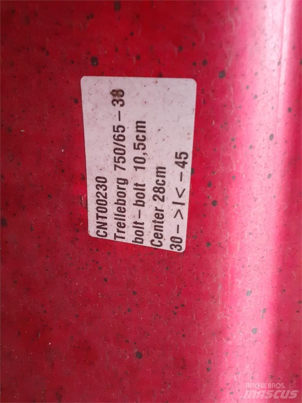  38 750/65R38 Reifen