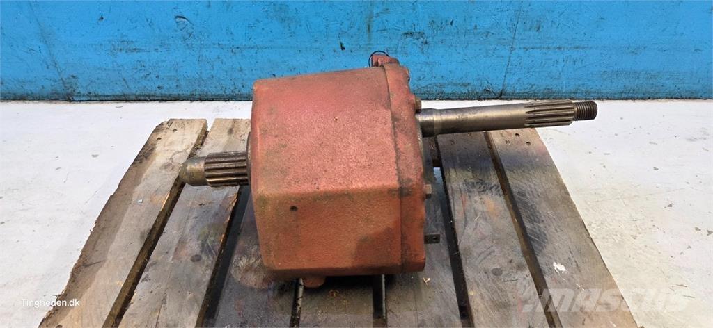 CASE 1620 Getriebe
