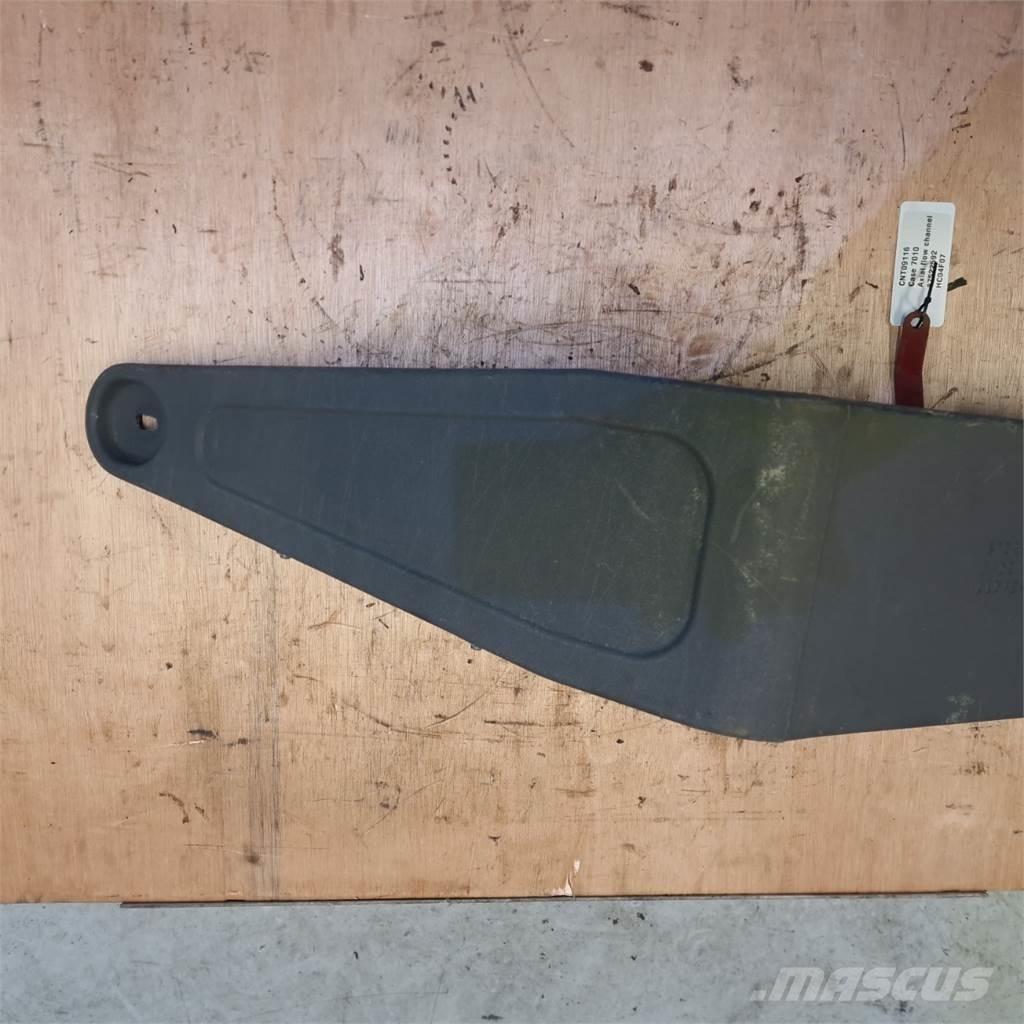 CASE 7010 Radiatoren