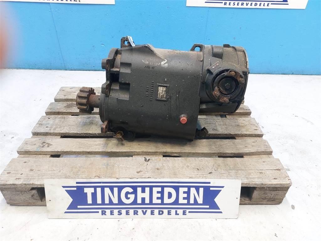 CASE 7010 Getriebe