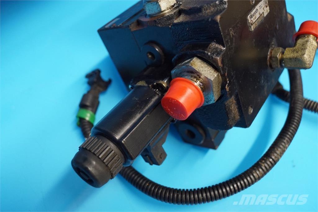 CASE 8010 Hydraulik