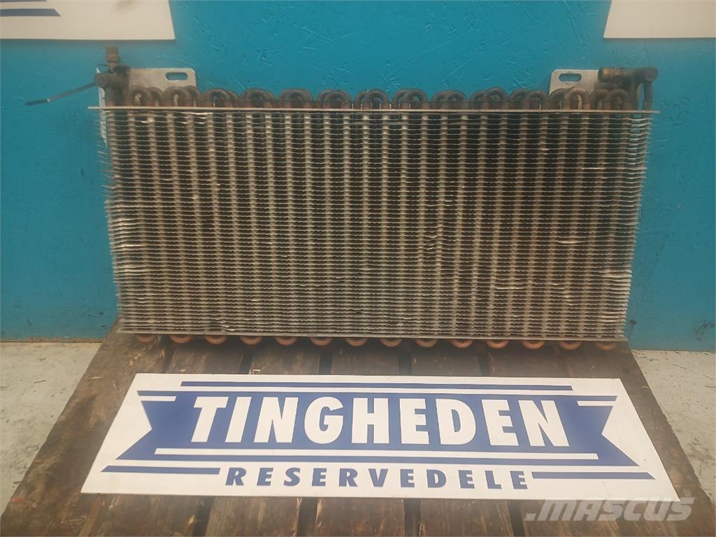 CASE CF80 Radiatoren