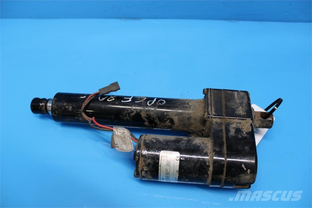 CASE CF80 Elektronik