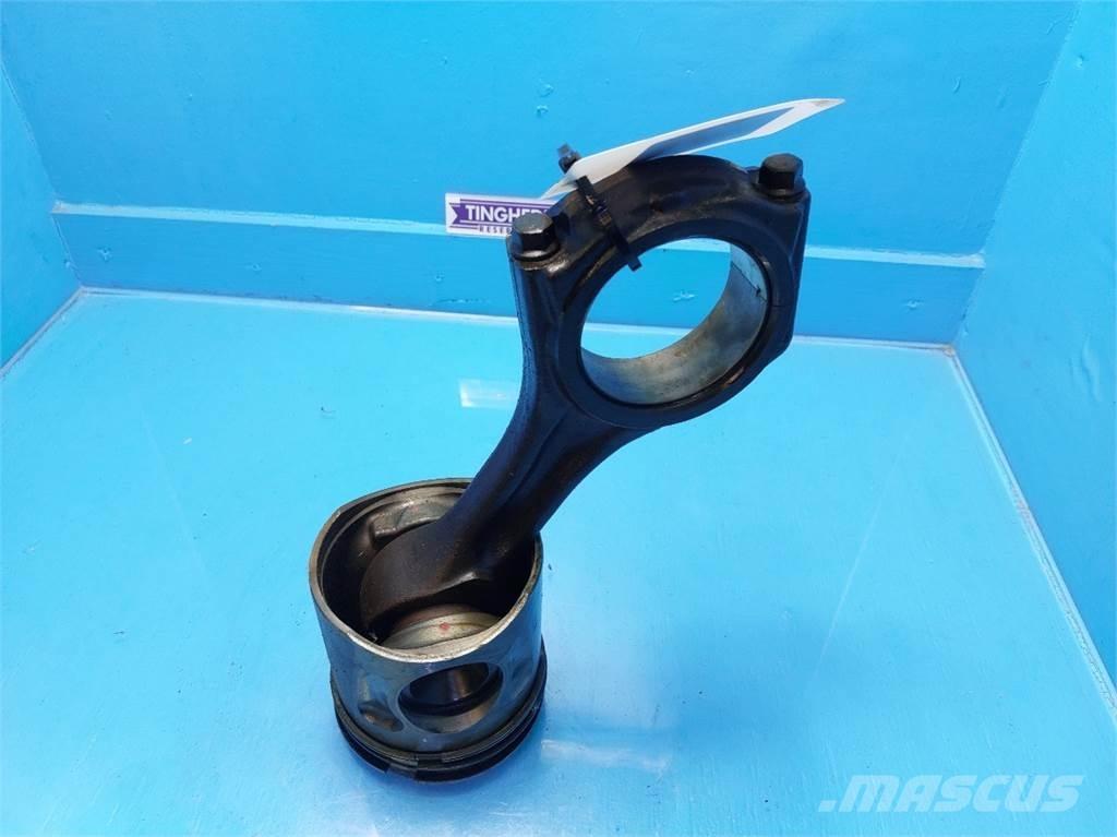 Case IH 7010 Motoren