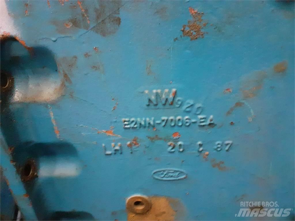 Ford 8210 Getriebe