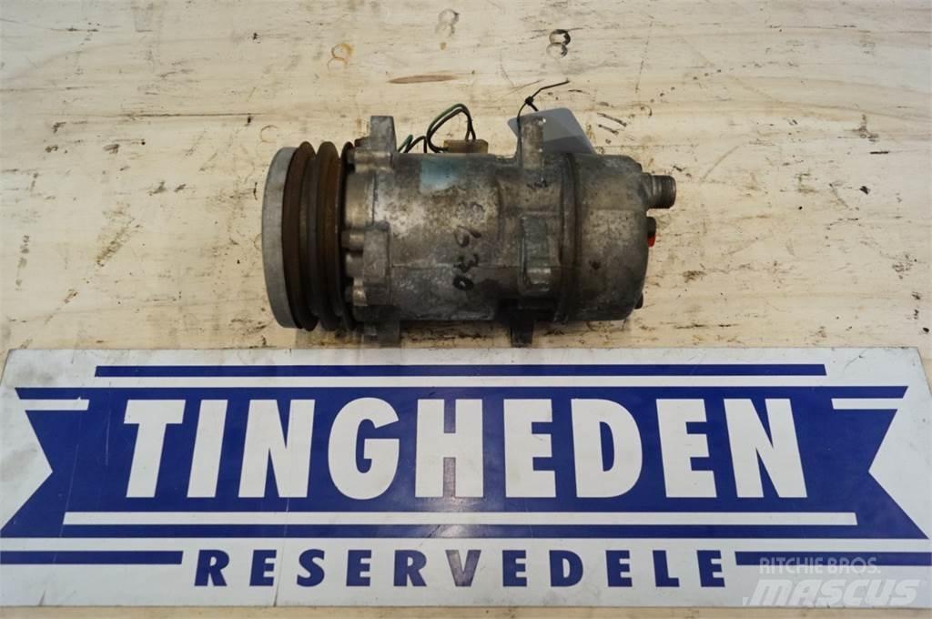 Ford 8630 Radiatoren