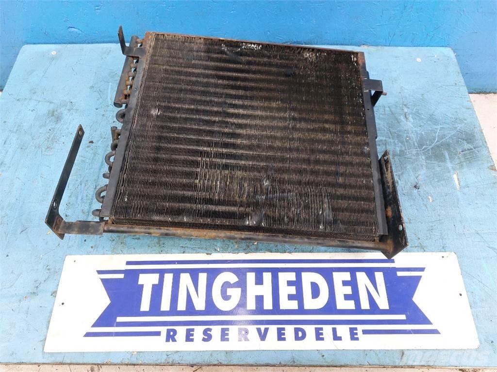 Ford 8630 Radiatoren