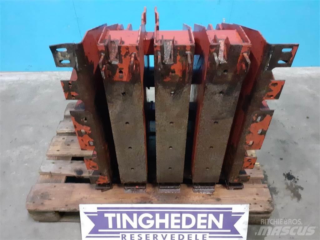 Hesston 4700 Sonstige Grünlandgeräte