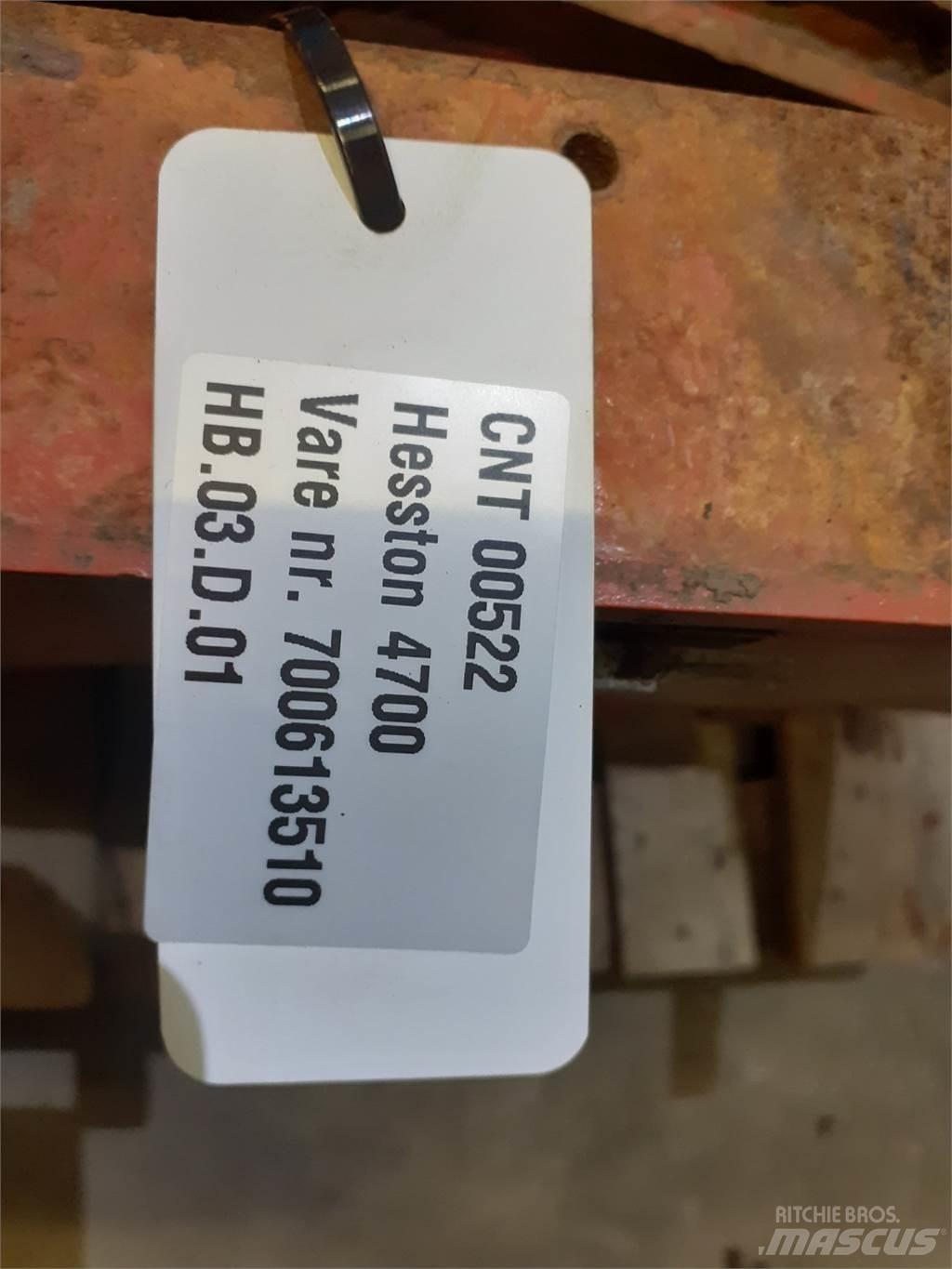 Hesston 4700 Sonstige Grünlandgeräte