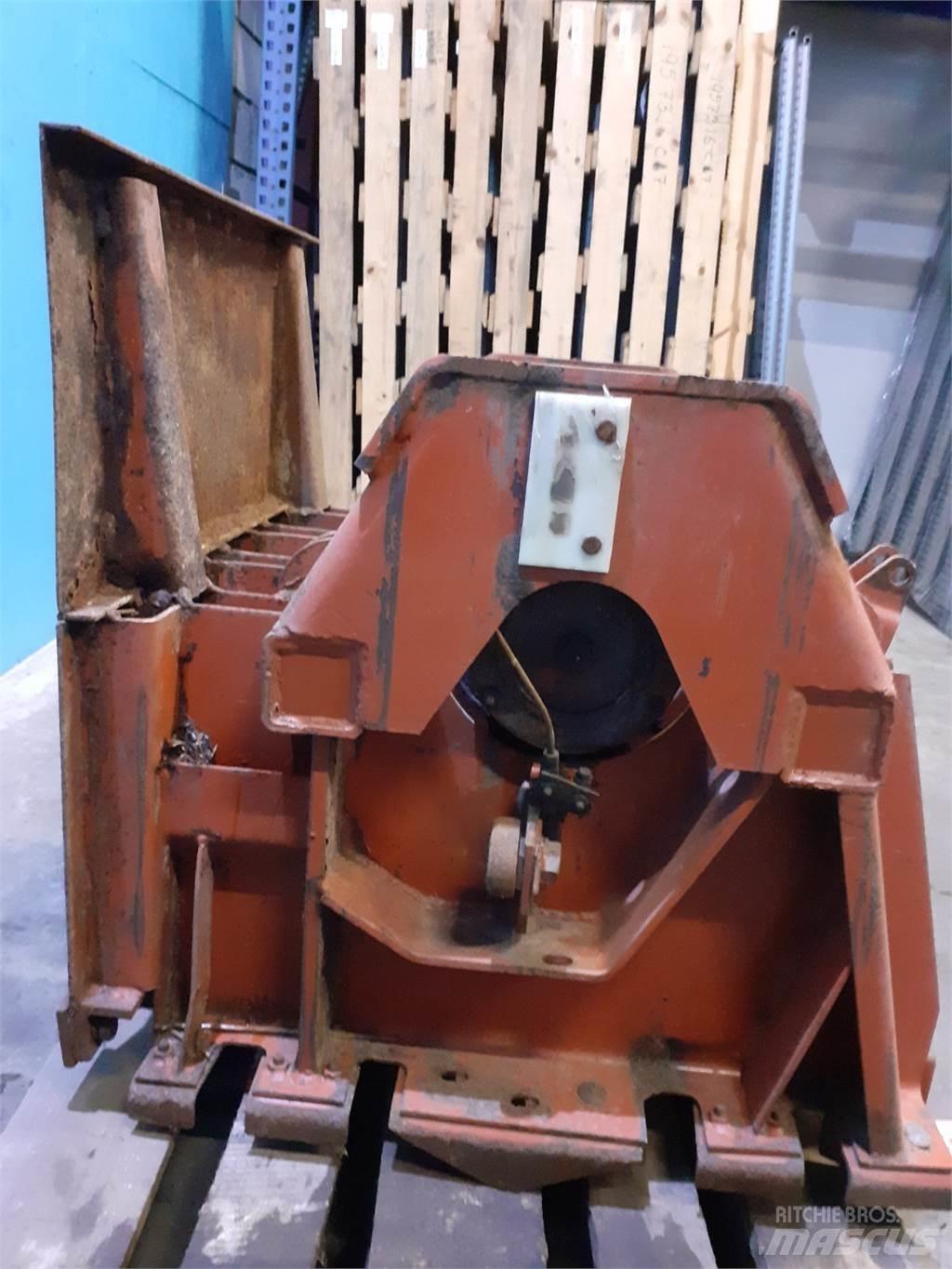 Hesston 4700 Sonstige Grünlandgeräte
