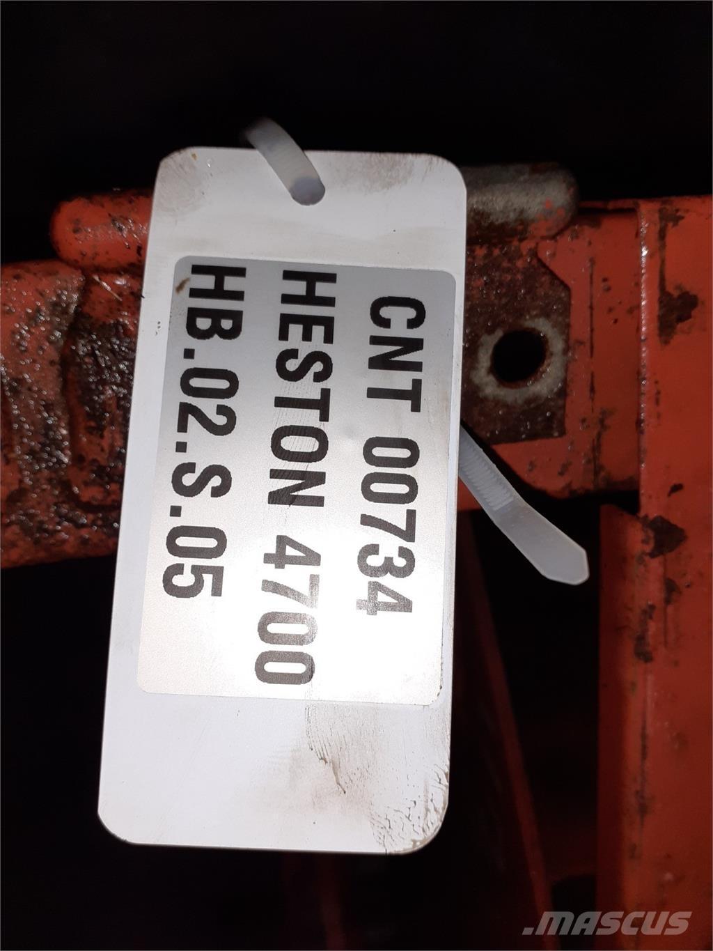 Hesston 4700 Sonstige Grünlandgeräte