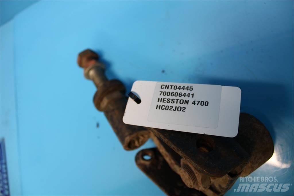Hesston 4700 Sonstige Grünlandgeräte