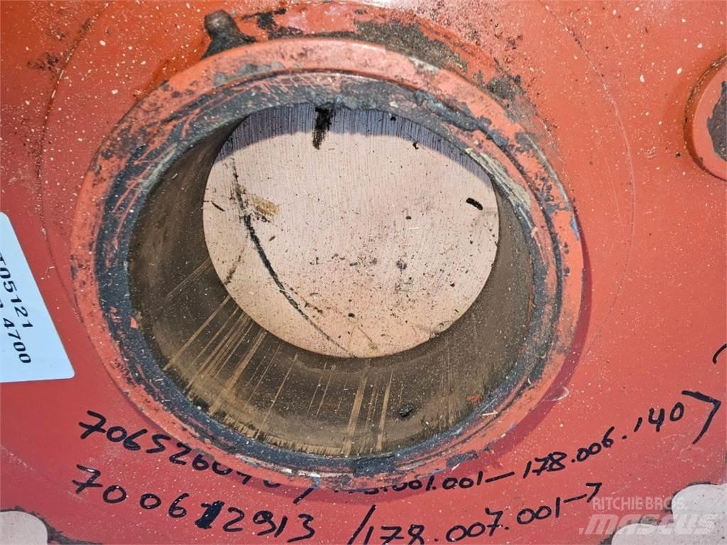 Hesston 4700 Sonstige Grünlandgeräte