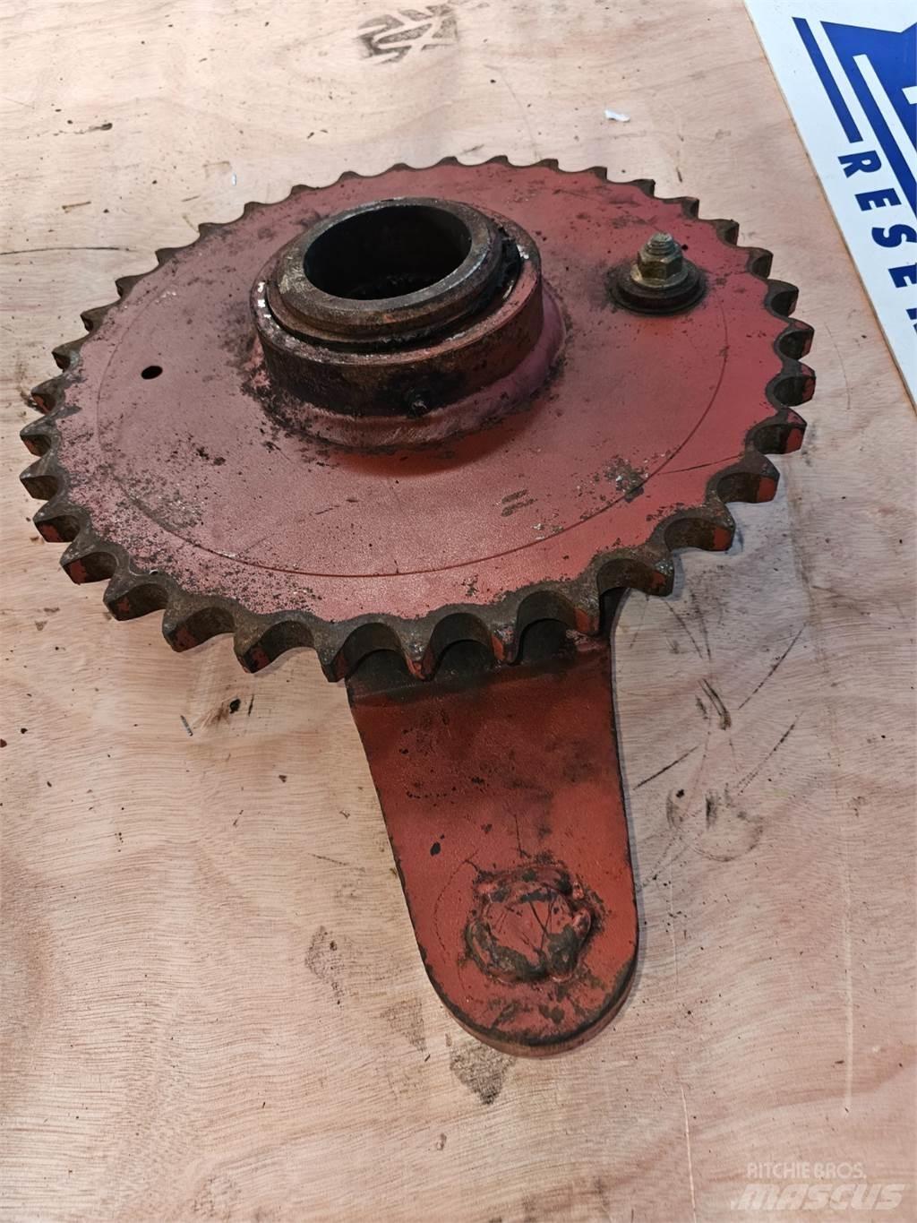 Hesston 4700 Sonstige Grünlandgeräte