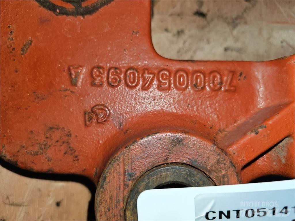 Hesston 4700 Ballenklammer