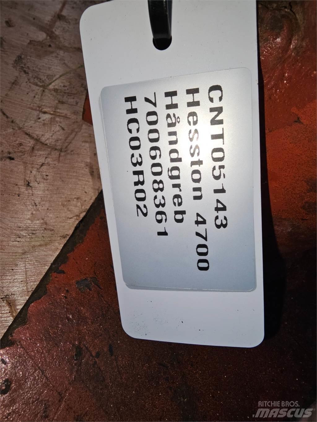 Hesston 4700 Sonstige Grünlandgeräte