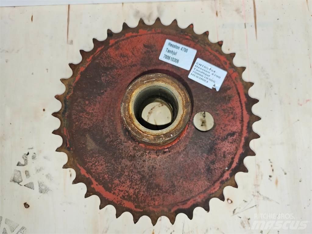 Hesston 4700 Sonstige Grünlandgeräte