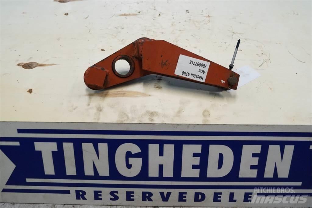 Hesston 4700 Sonstige Grünlandgeräte